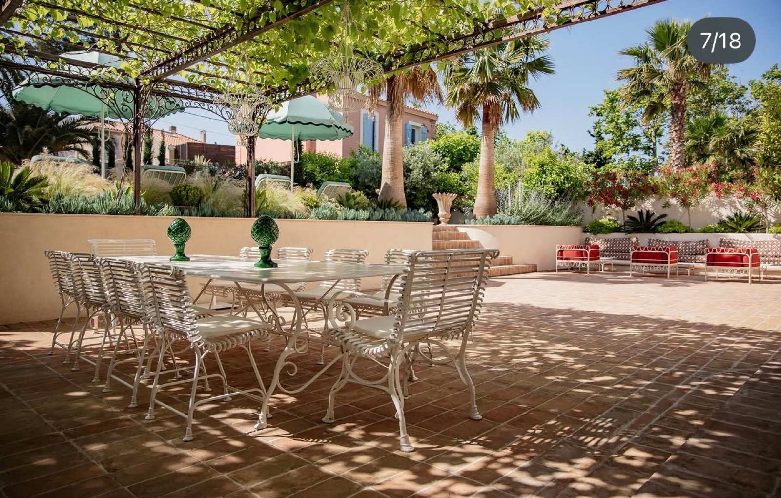 Aménagement de terrasse : pergola et espace détente