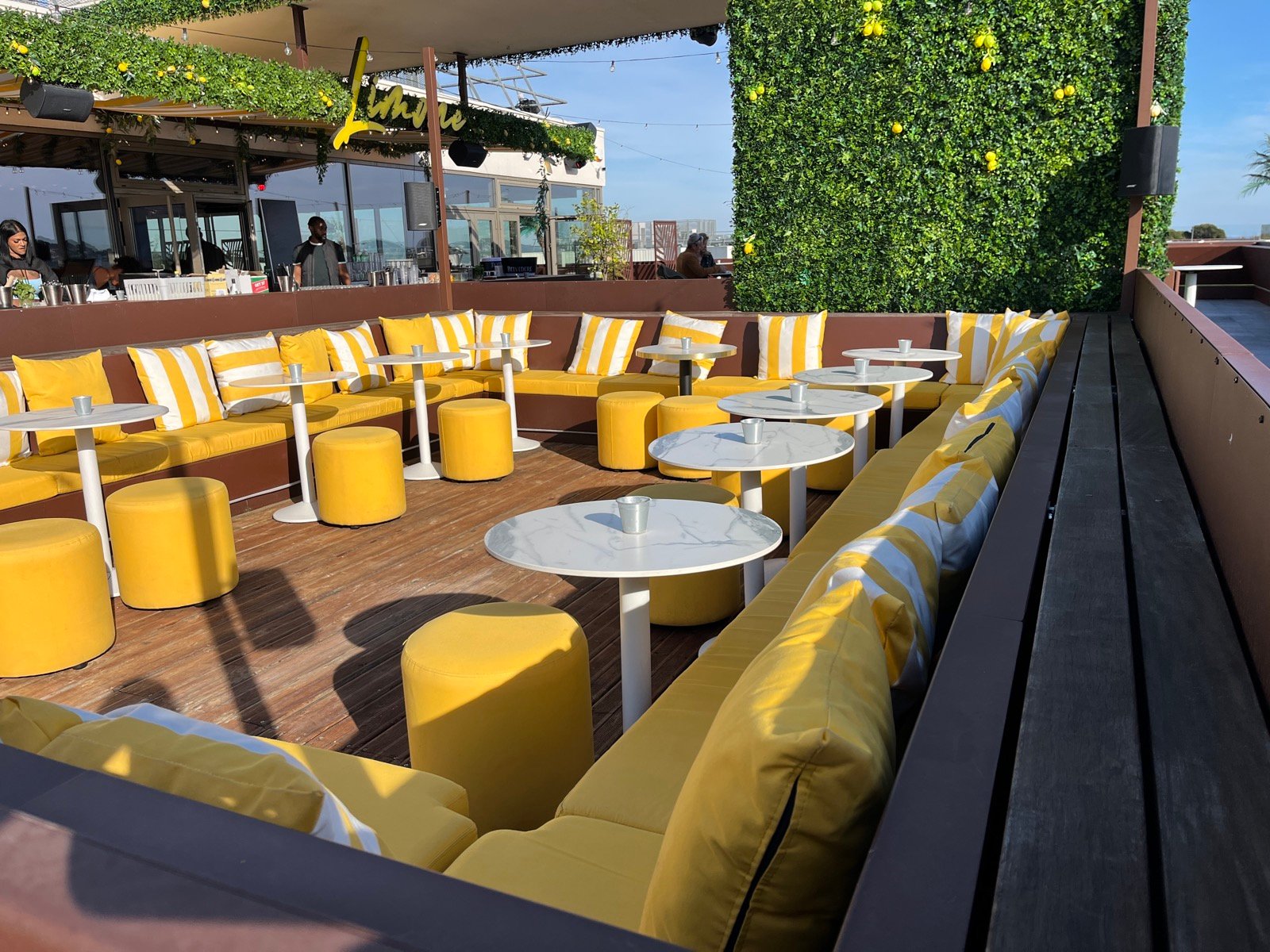 Limone Rooftop — La Ciotat