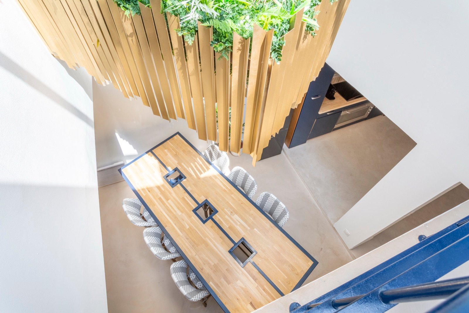 Tables sur-mesure et agencement d’un espace de réception